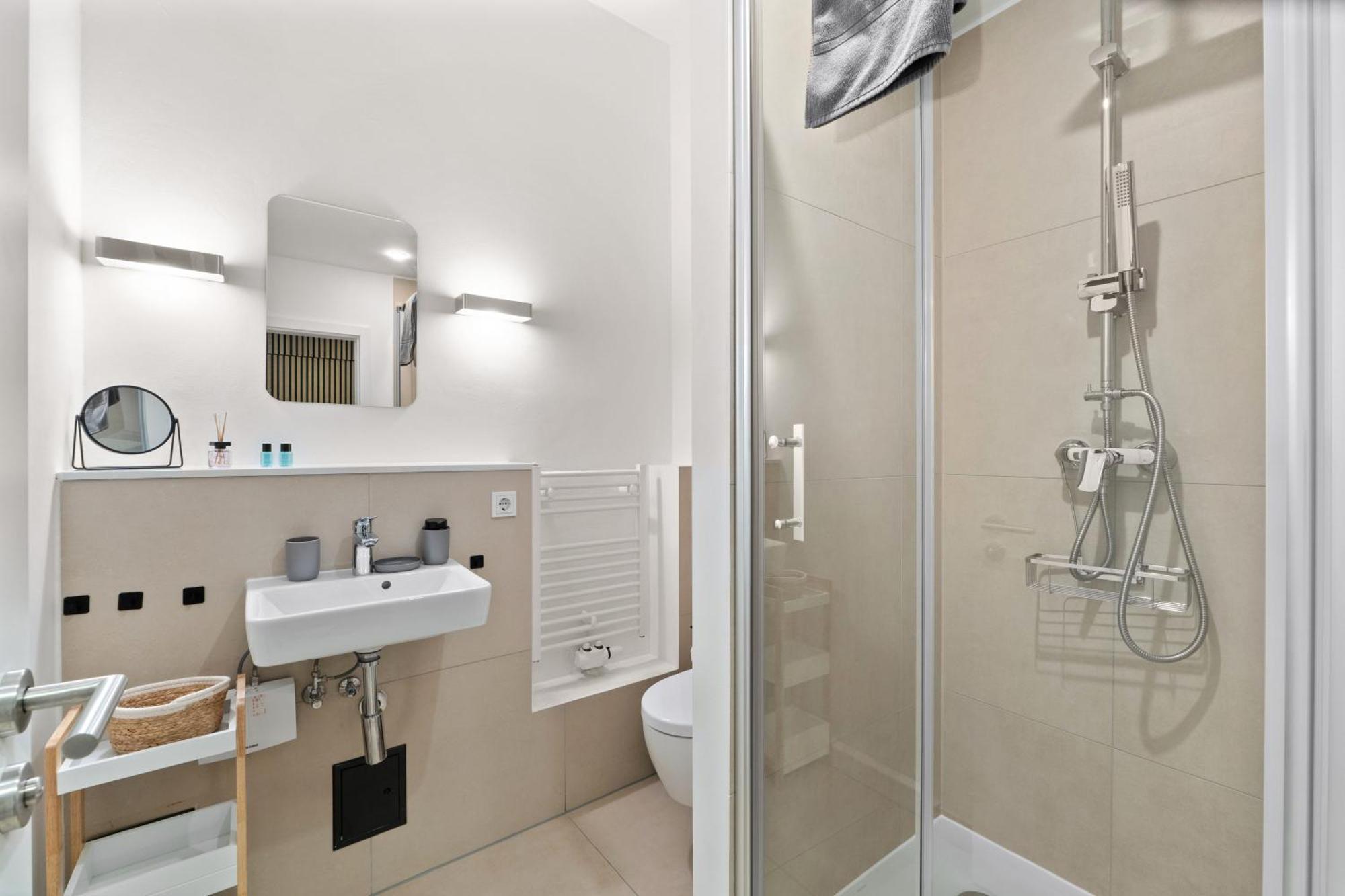 City-apartment - Kurze Wege Zu Messe Und Lanxessarena Apartment